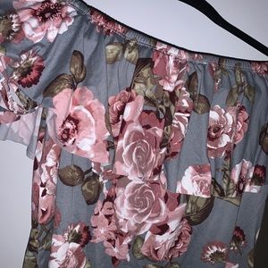 Off shoulder leotard